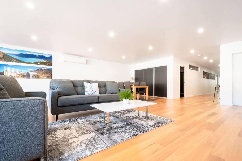 Central Modern 2 Bedroom With Wifi Launceston Exterior photo